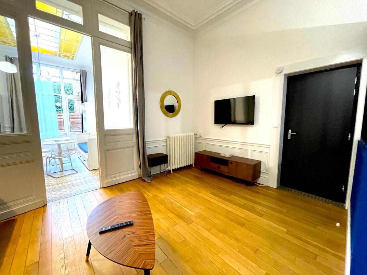 Residence Adam A Part Valenciennes Eksteriør bilde